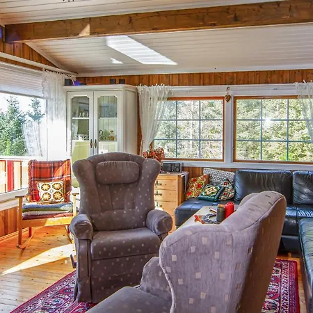 Holiday home Amazing In With House Sea View Farstad